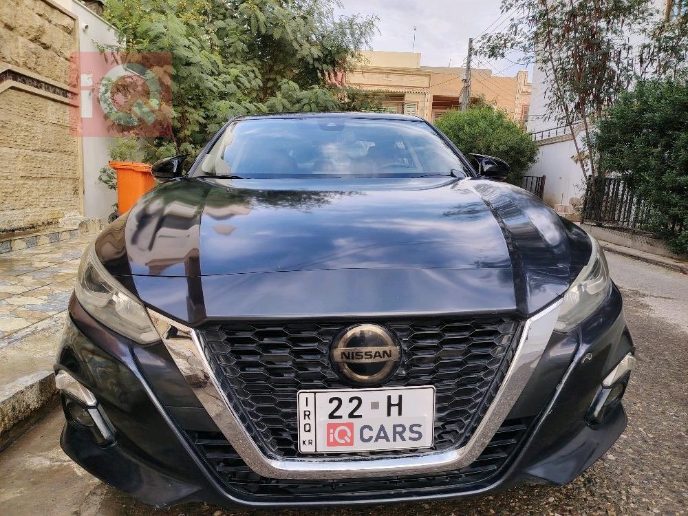 نيسان ألتيما